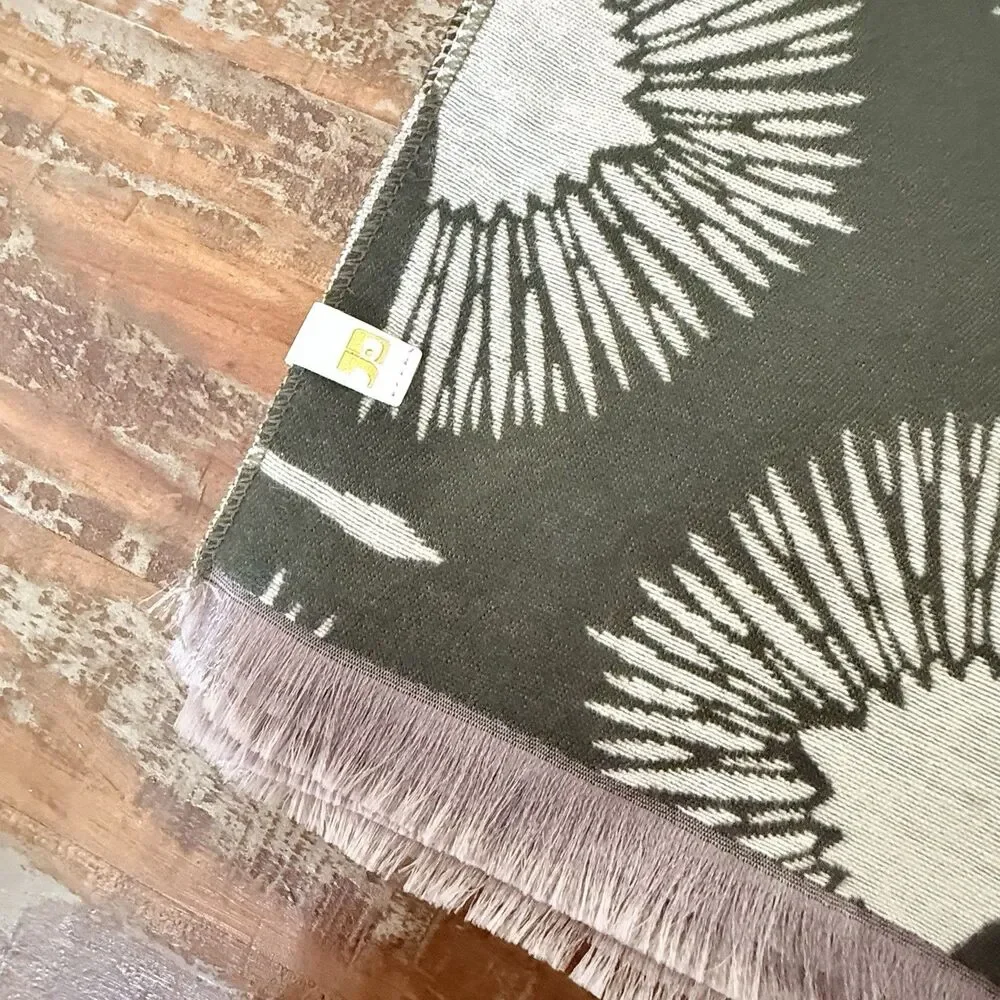 JOE’S Olive Green & Tan Art Deco Swan Design Fringe Lightweight Scarf  1 Sz New